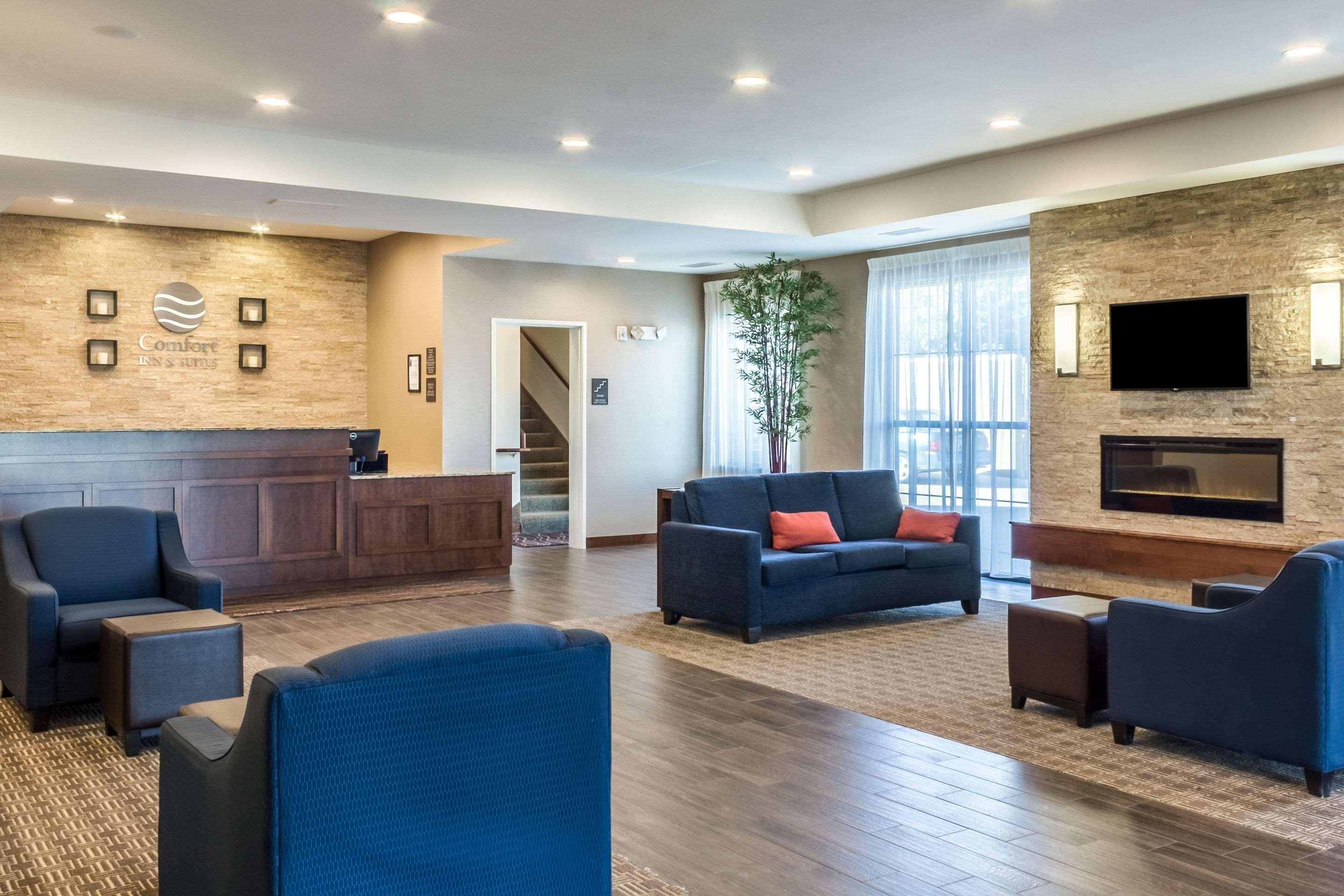Comfort Inn & Suites Avera Southwest スーフォールズ エクステリア 写真