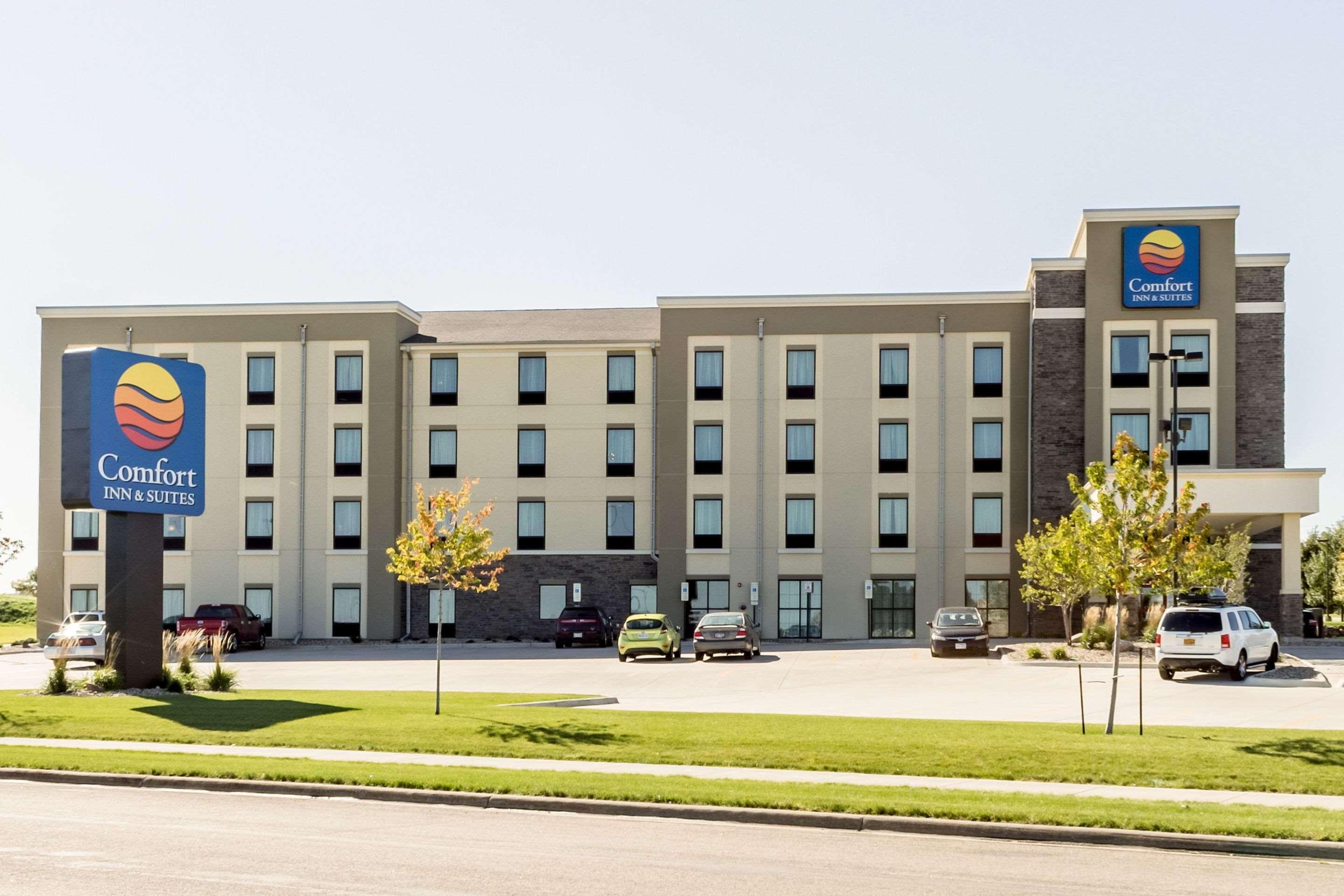 Comfort Inn & Suites Avera Southwest スーフォールズ エクステリア 写真