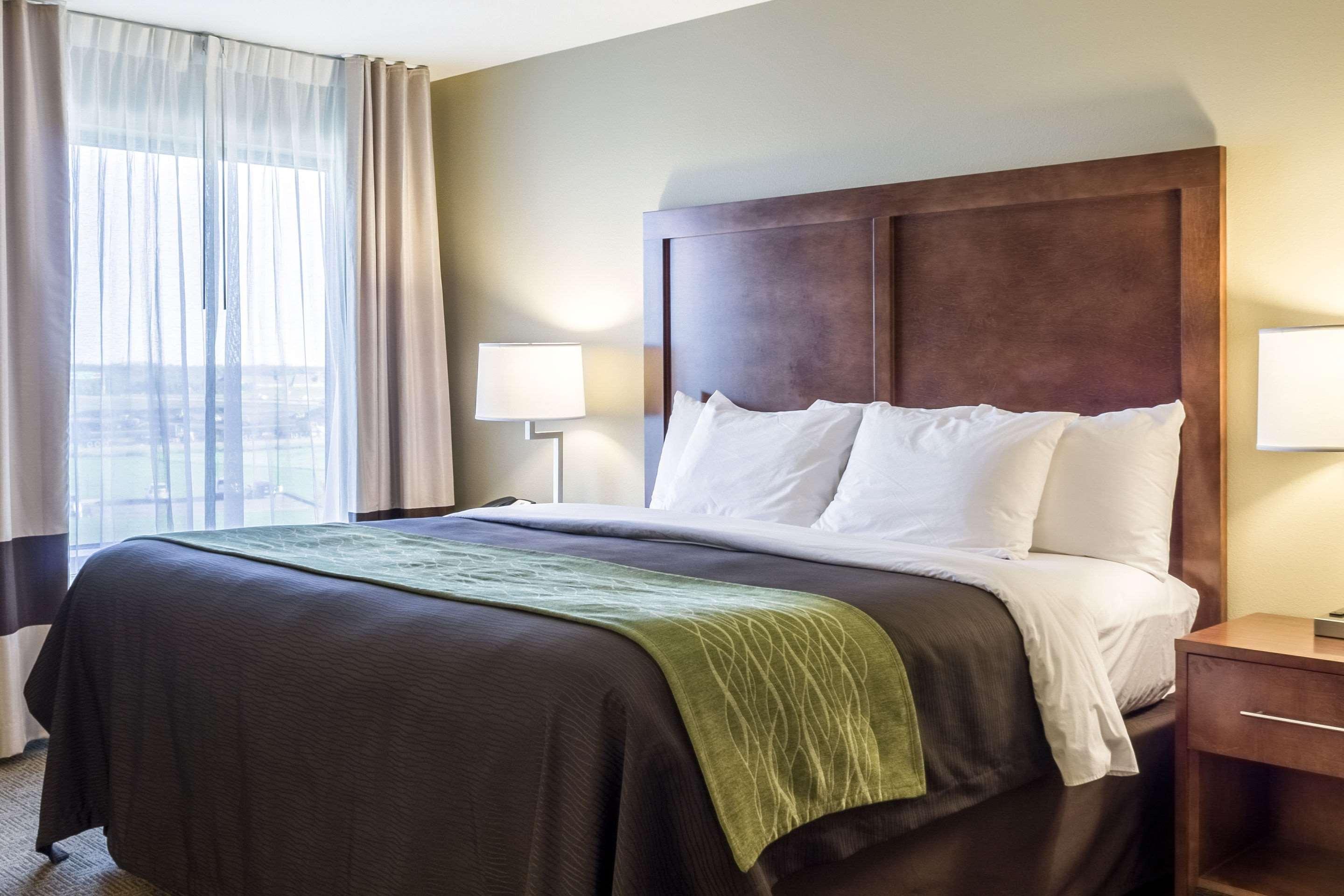 Comfort Inn & Suites Avera Southwest スーフォールズ エクステリア 写真