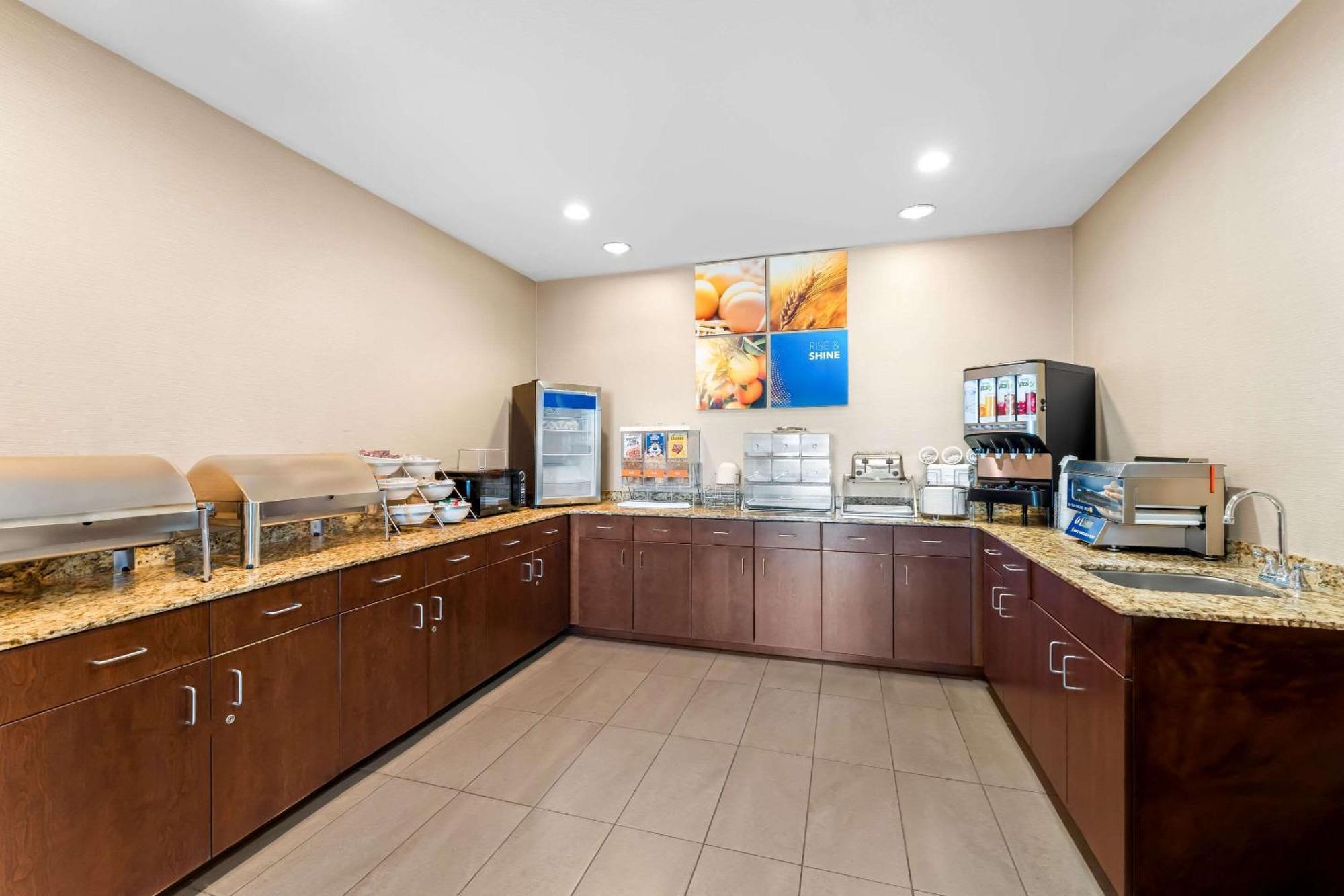 Comfort Inn & Suites Avera Southwest スーフォールズ エクステリア 写真