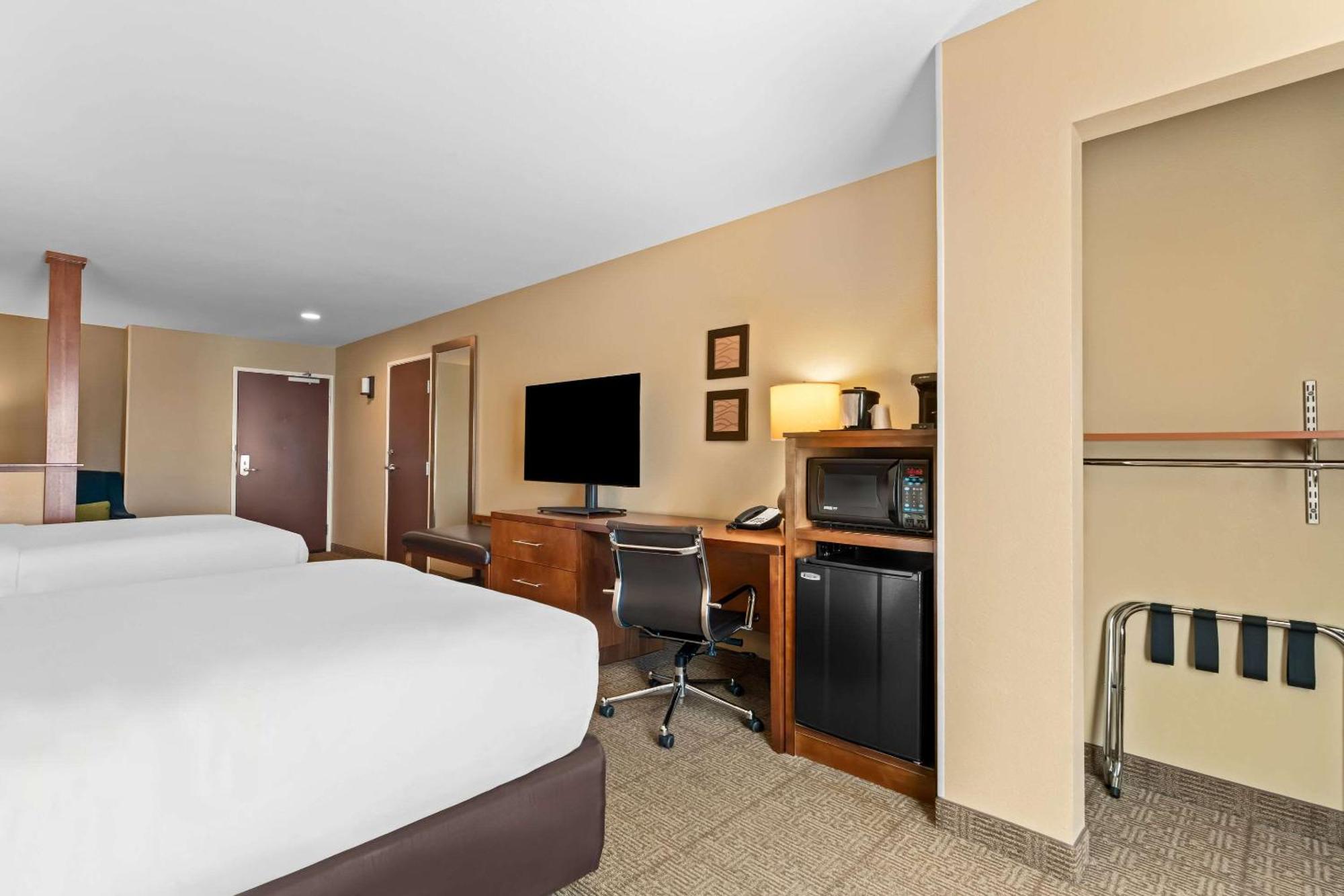 Comfort Inn & Suites Avera Southwest スーフォールズ エクステリア 写真