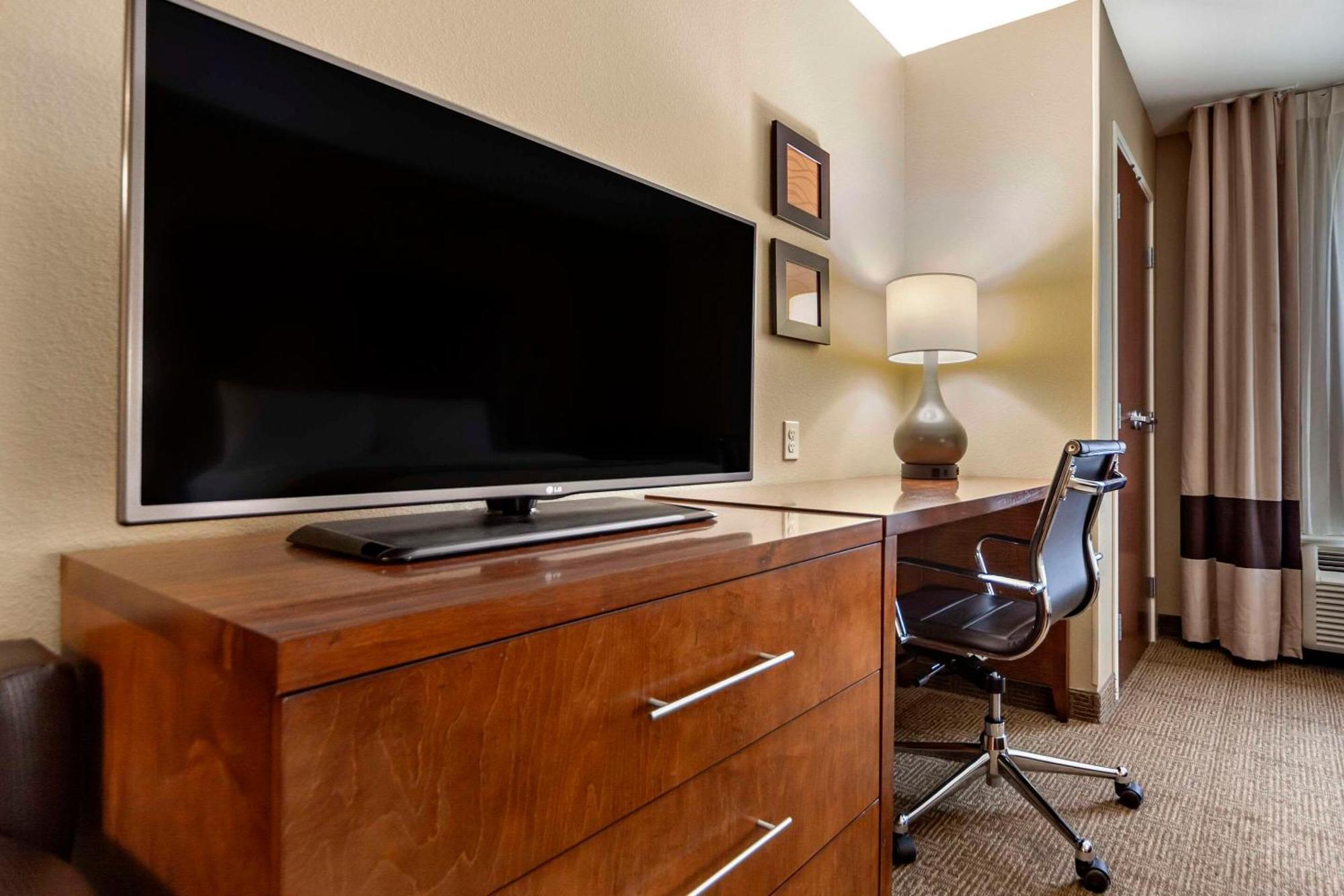 Comfort Inn & Suites Avera Southwest スーフォールズ エクステリア 写真