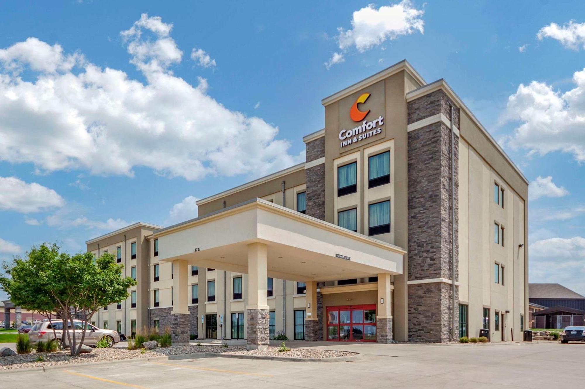 Comfort Inn & Suites Avera Southwest スーフォールズ エクステリア 写真
